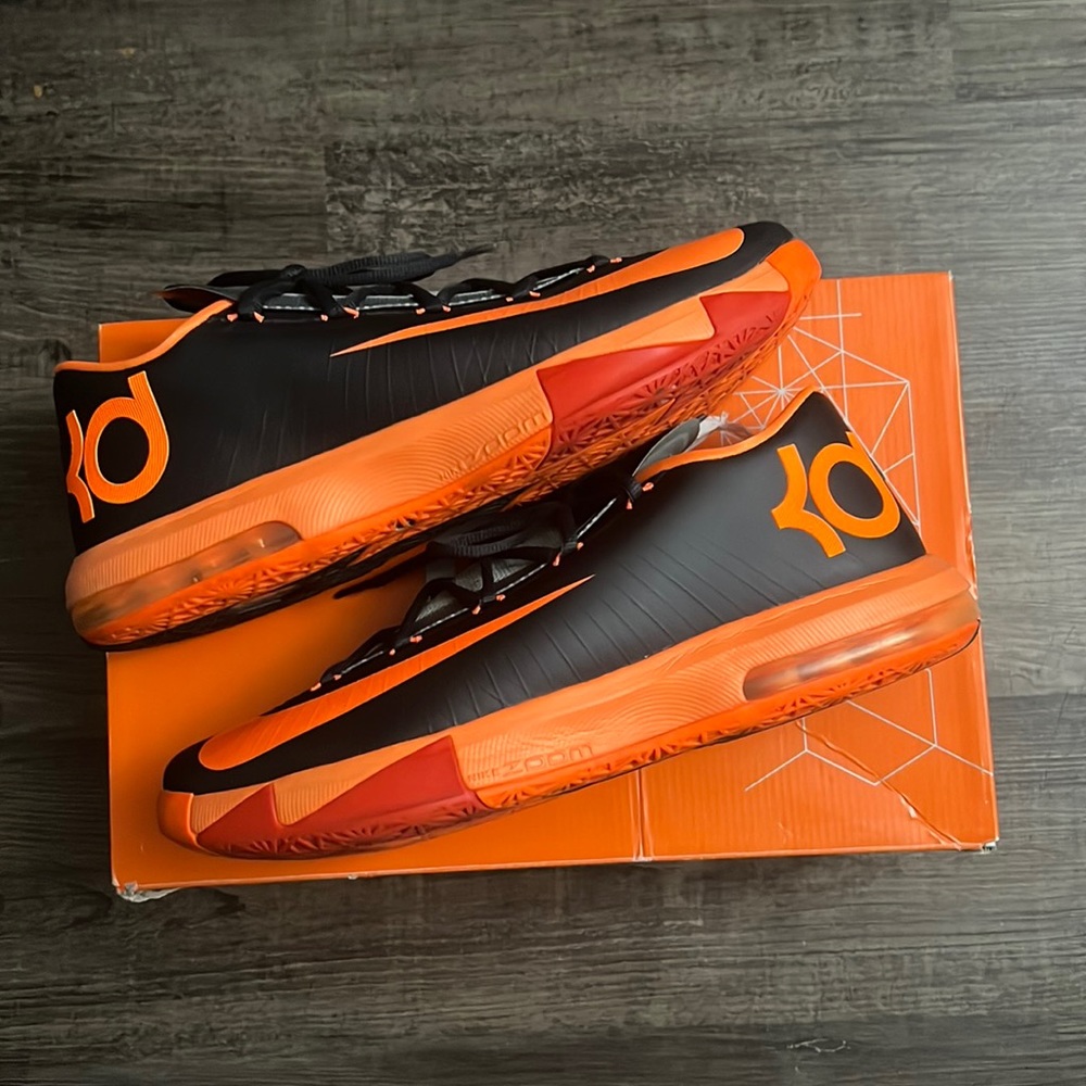 KD VI  2014 for sale slightly worn size 11.5. With box